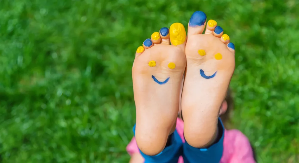 child feet 2022 05 02 14 45 38 utc